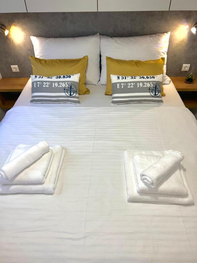 Fjaka Luxury Mobile Home - Oaza Mira Camping Croatia Драге Экстерьер фото
