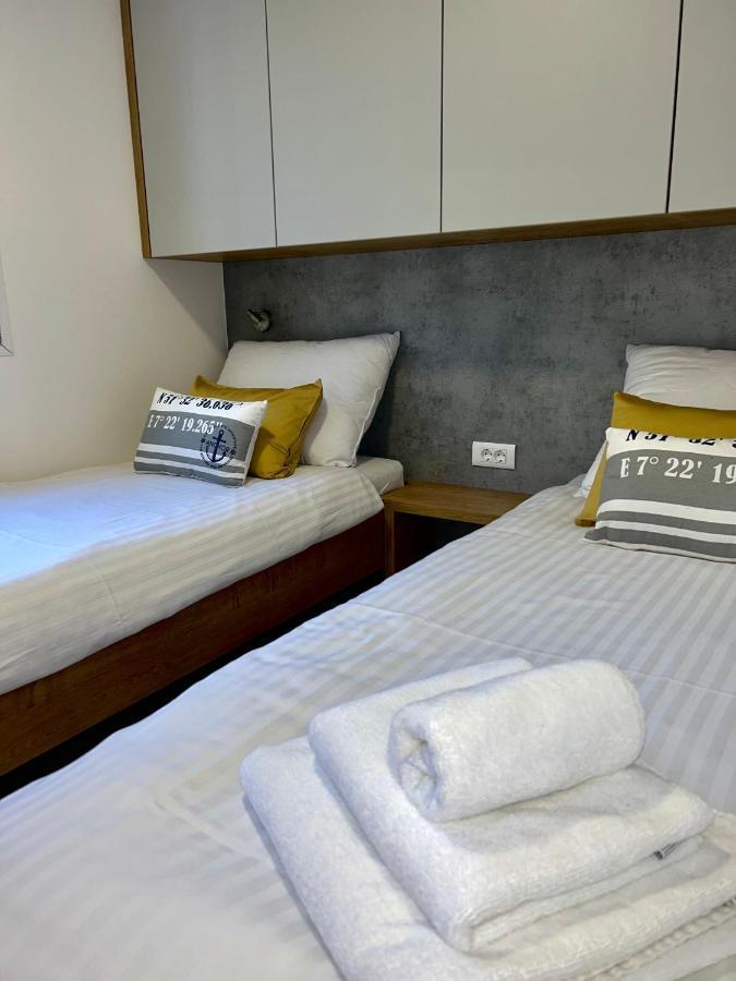 Fjaka Luxury Mobile Home - Oaza Mira Camping Croatia Драге Экстерьер фото